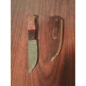 Damascus hunting knife w/two tone laminate wood handles & leather sheath FLAW